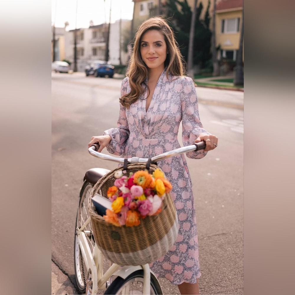 Gal Meets Glam - Lizzie